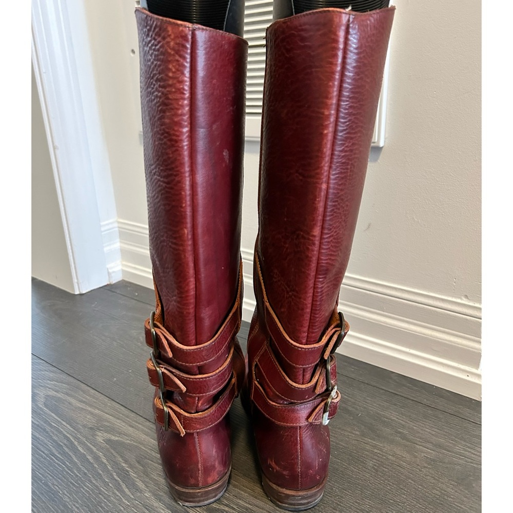 FRYE genuine leather pull on boot in crimson size 6
